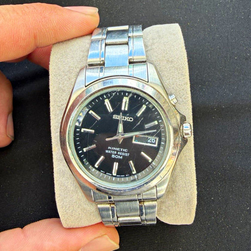 Seiko kinetic water resistance