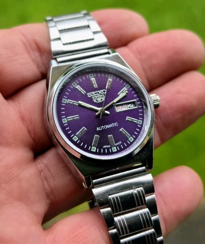 Seiko sports stunning purple - 5,