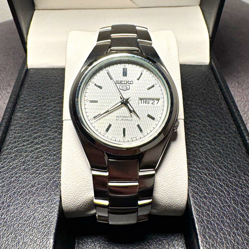 Seiko classic 37mm - seiko,
