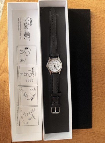 Seiko peanuts snoopy limited - peanuts,