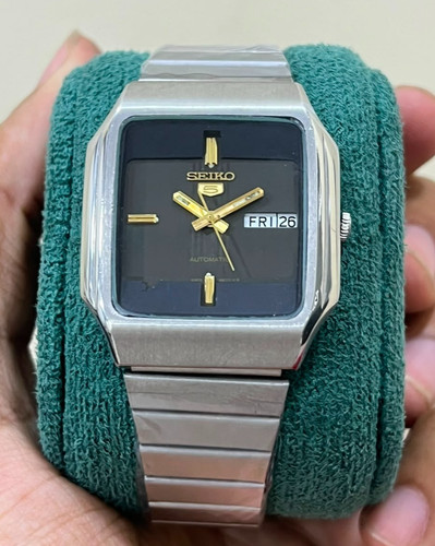 Seiko automatic black dial - seiko,