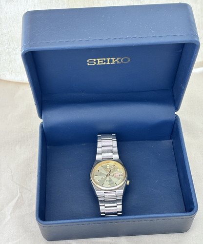 Seiko automatic day date 21j - seiko,