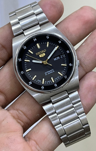 Seiko automatic men - 5, wrist
