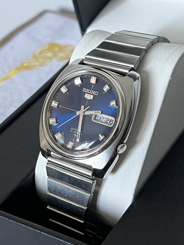 Seiko 7019 7110 - 7019,